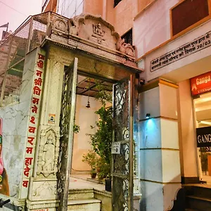 2* Guest house Ganga Darshanam At Dashashwamedh Ghat